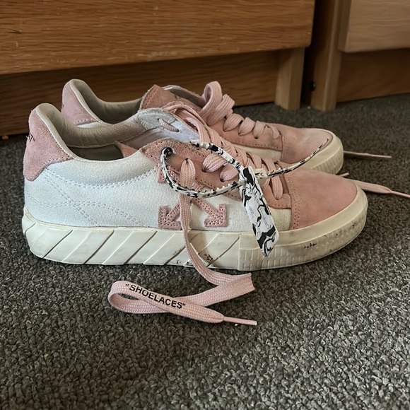 Off-White Vulcanized Sneakers in Pink and White
